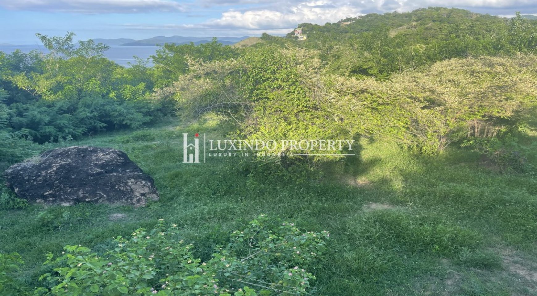 LABUAN BAJO – PRIME INVESTMENT LAND WITH OCEAN VIEW IN LABUAN BAJO’S BATU CERMIN (FHL496)