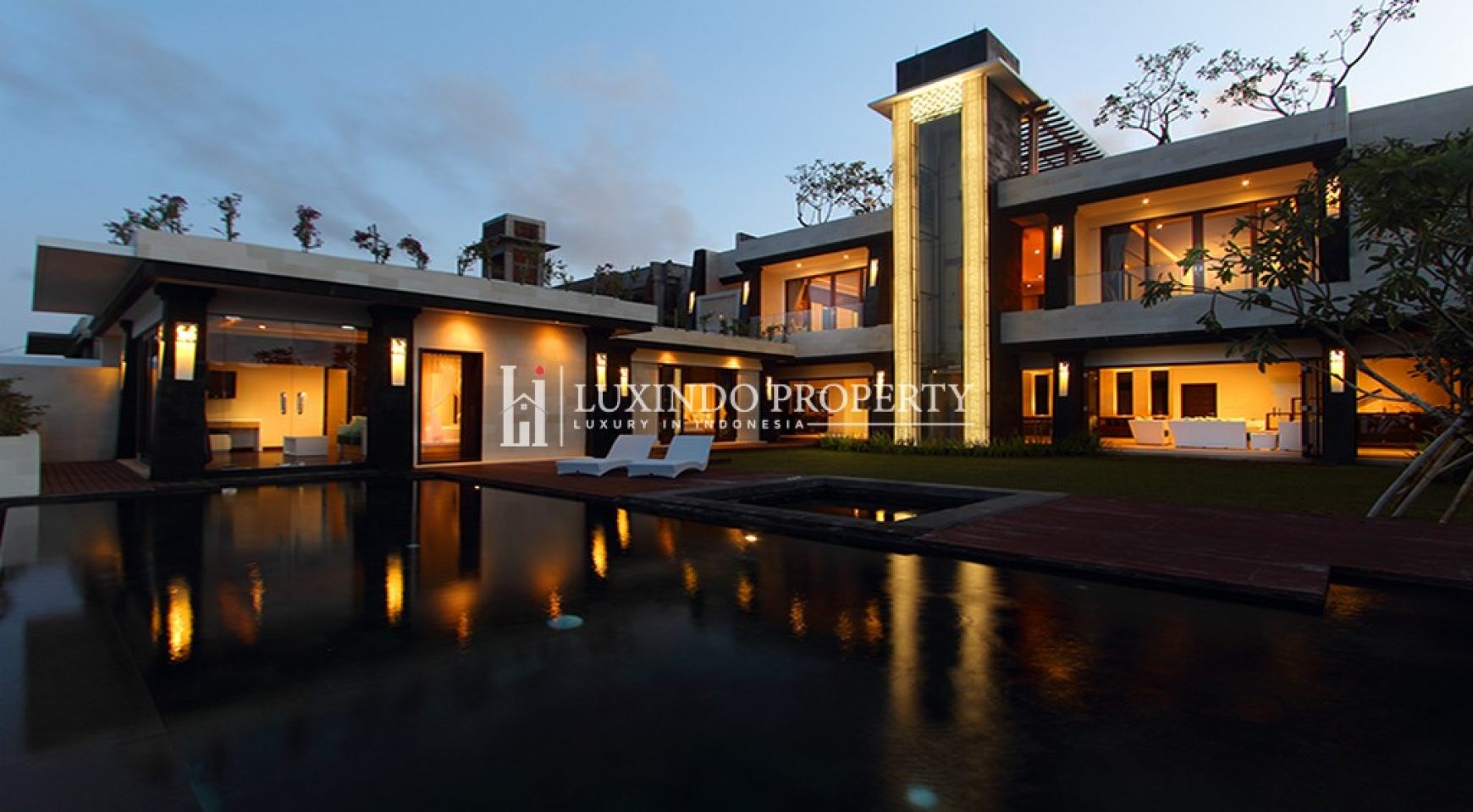 JIMBARAN – 4 BEDROOMS ULTIMATE LUXURY VILLA IN THE HIGHEST HILL OF JIMBARAN AVAILABLE FOR FREEHOLD SALE (FHV330)