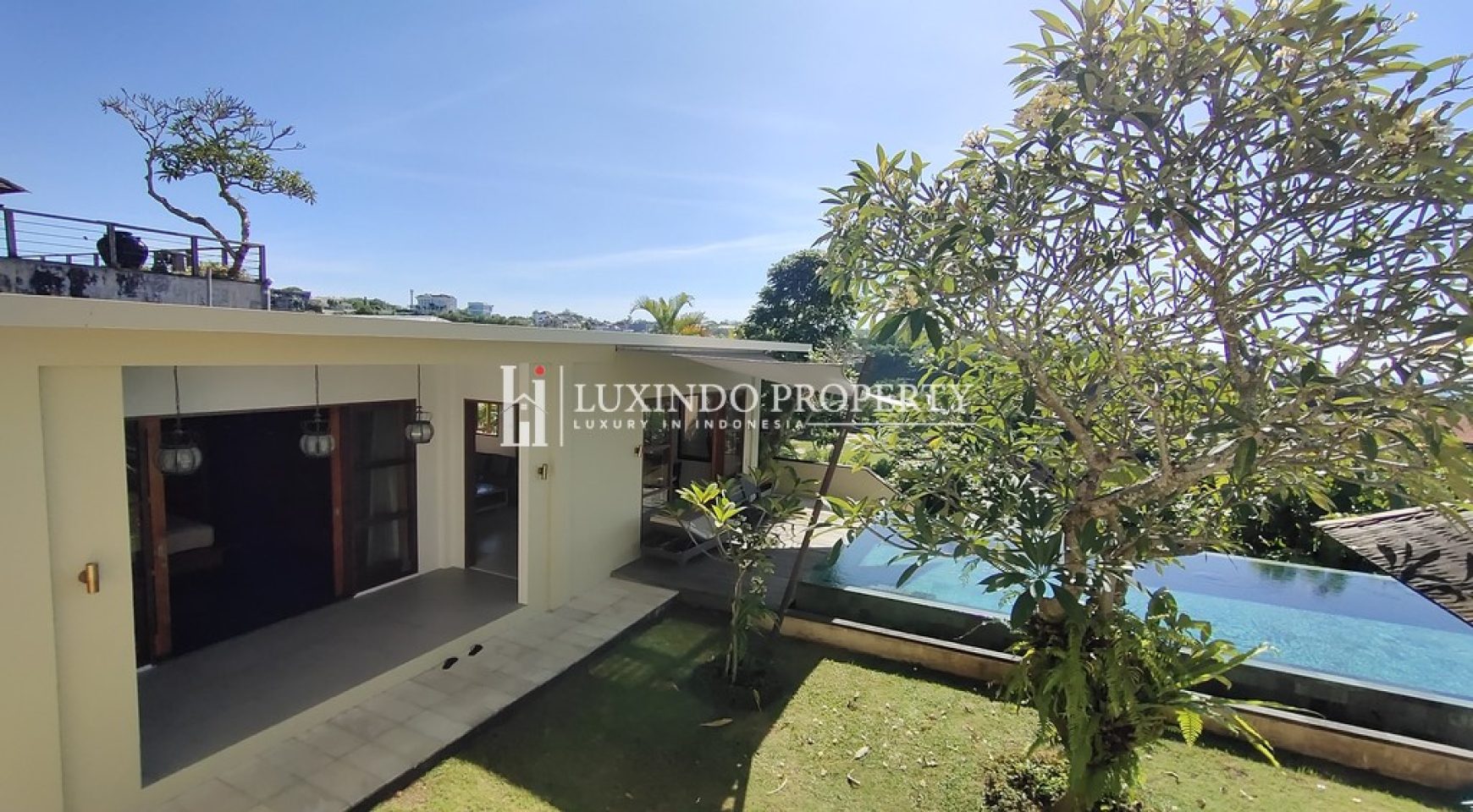 JIMBARAN – SPECTACULAR BAY VIEW 3 BEDROOM VILLA – (LHV473)