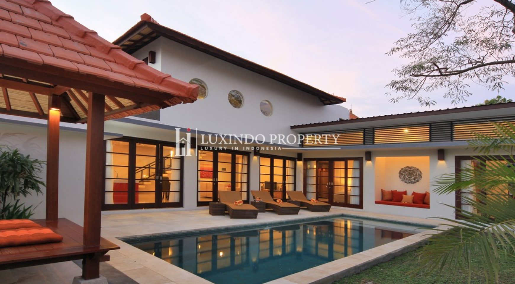 KEROBOKAN – DISCOVER AN EXQUISITE 4-BEDROOM VILLA IN THE HEART OF KEROBOKAN, BALI (LHV581)