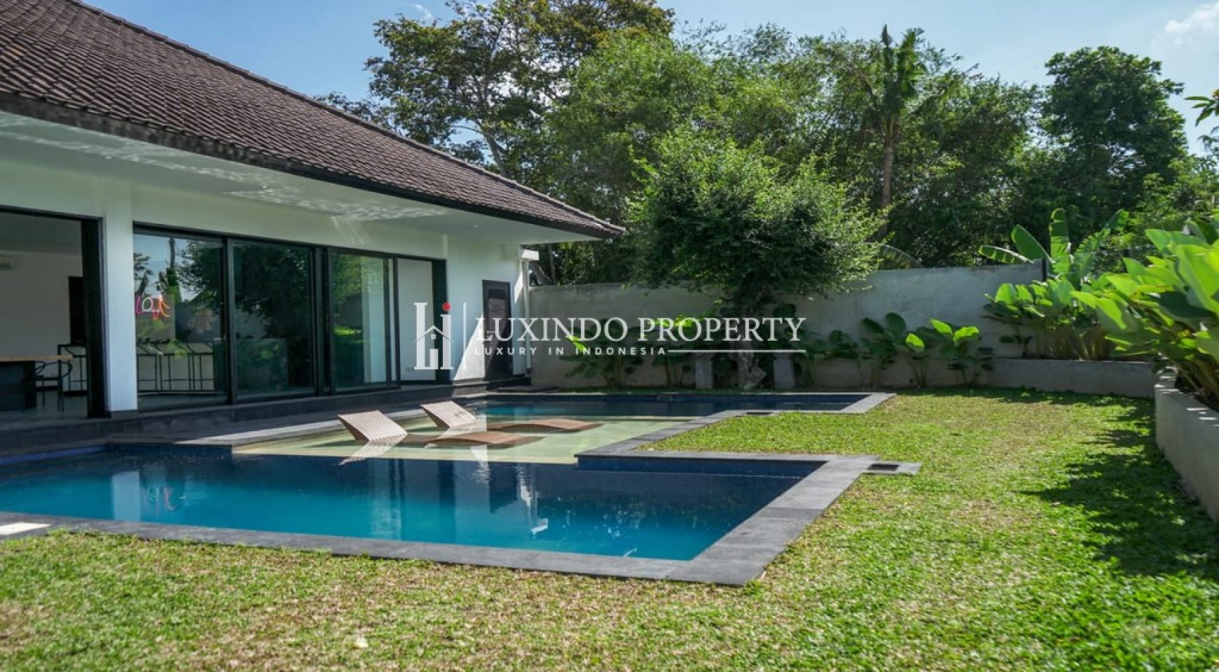 UMALAS – CHARMING 3 BEDROOM VILLA WITH CAPTIVATING RICEFIELD VIEWS IN UMALAS, BALI (LHV635)