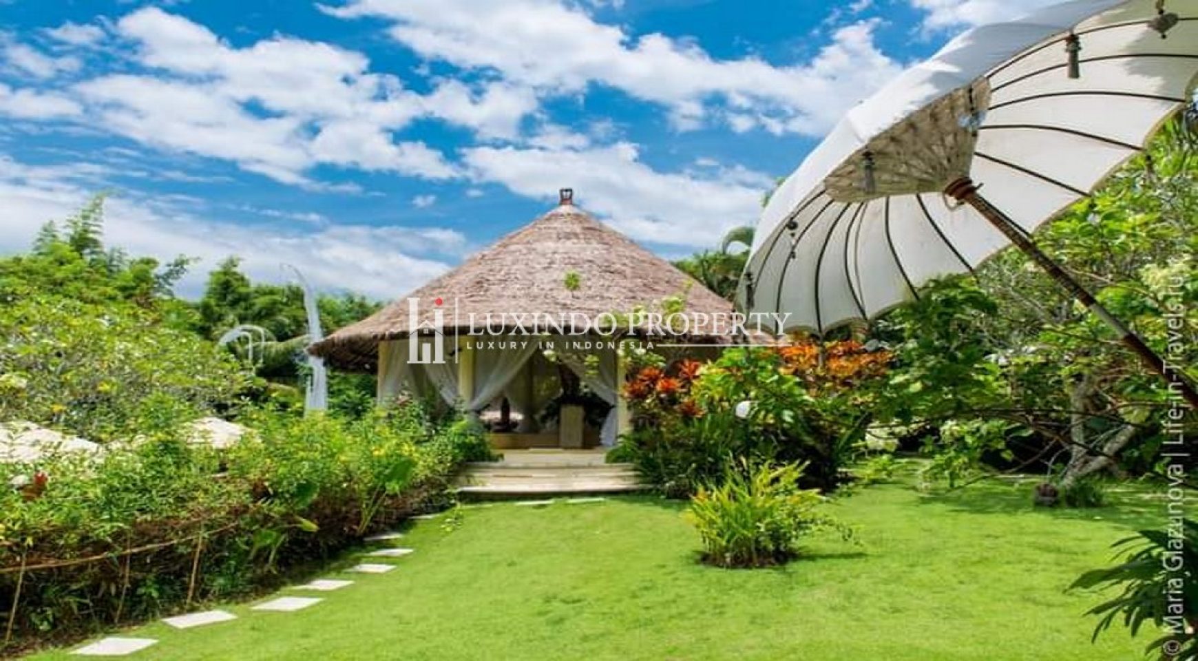 UMALAS- SPACIOUS 5 BEDROOM VILLA FOR YEARLY RENTAL (RV333)