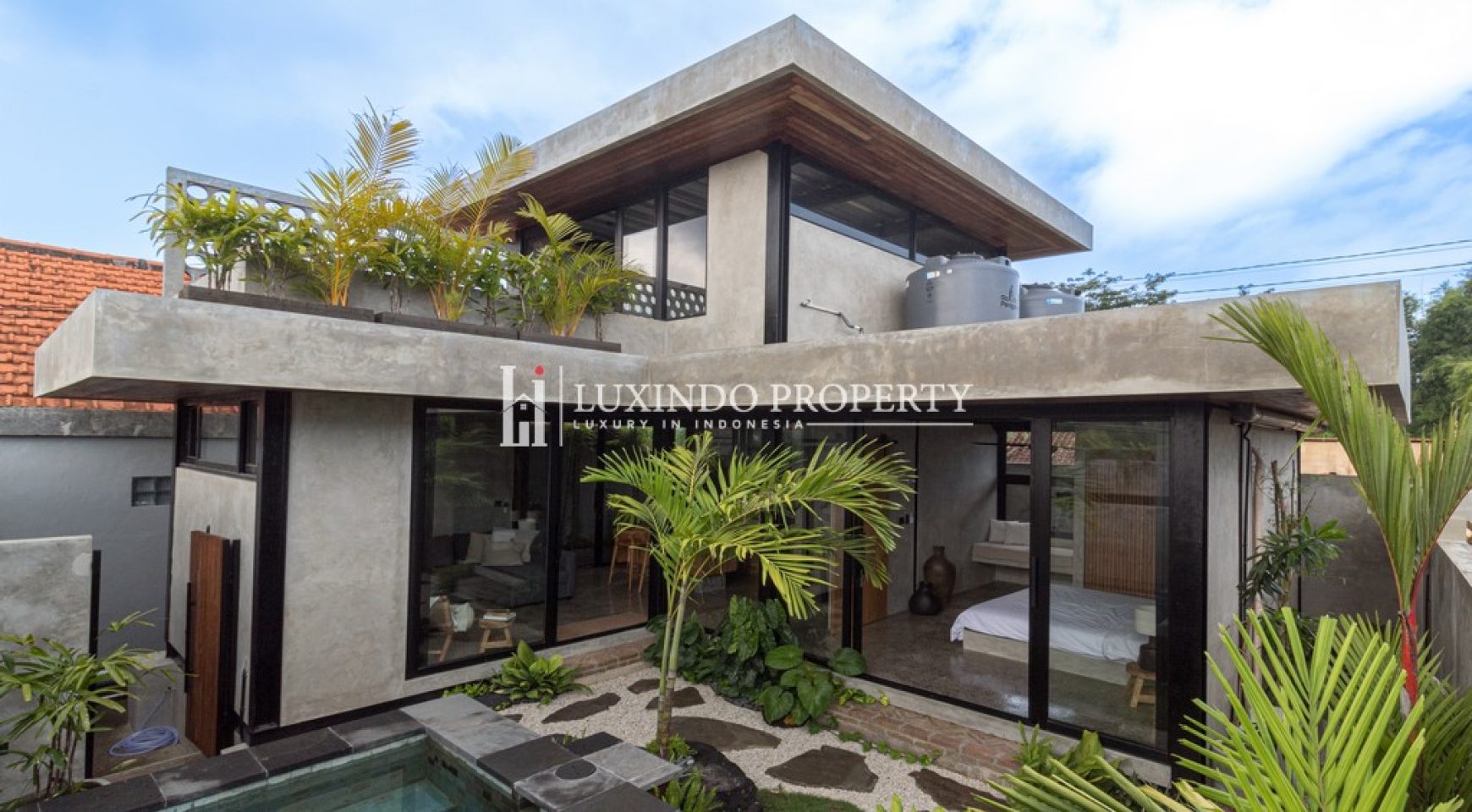 MODERN 3 BEDROOM (2+1) VILLA IN ULUWATU: JUST MINUTES FROM BALI’S BEST BEACHES (LHV837)