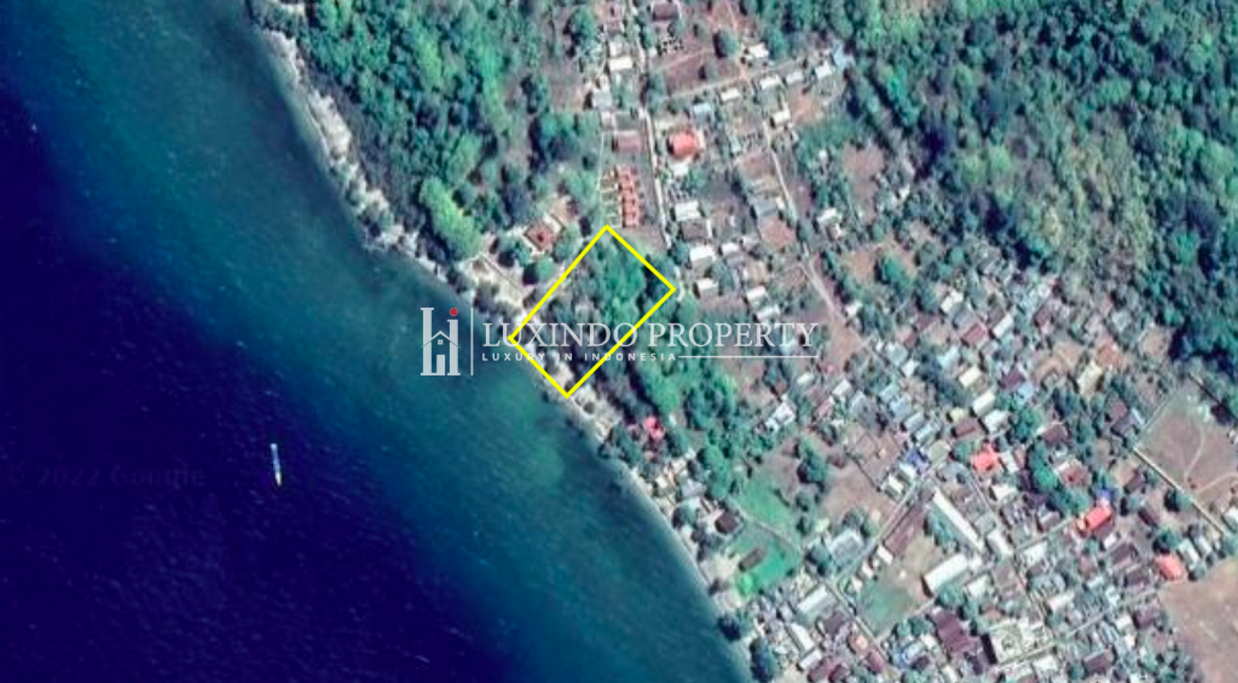 SUMBAWA – BEACHFRONT FREEHOLD LAND FOR SALE (FHL297)