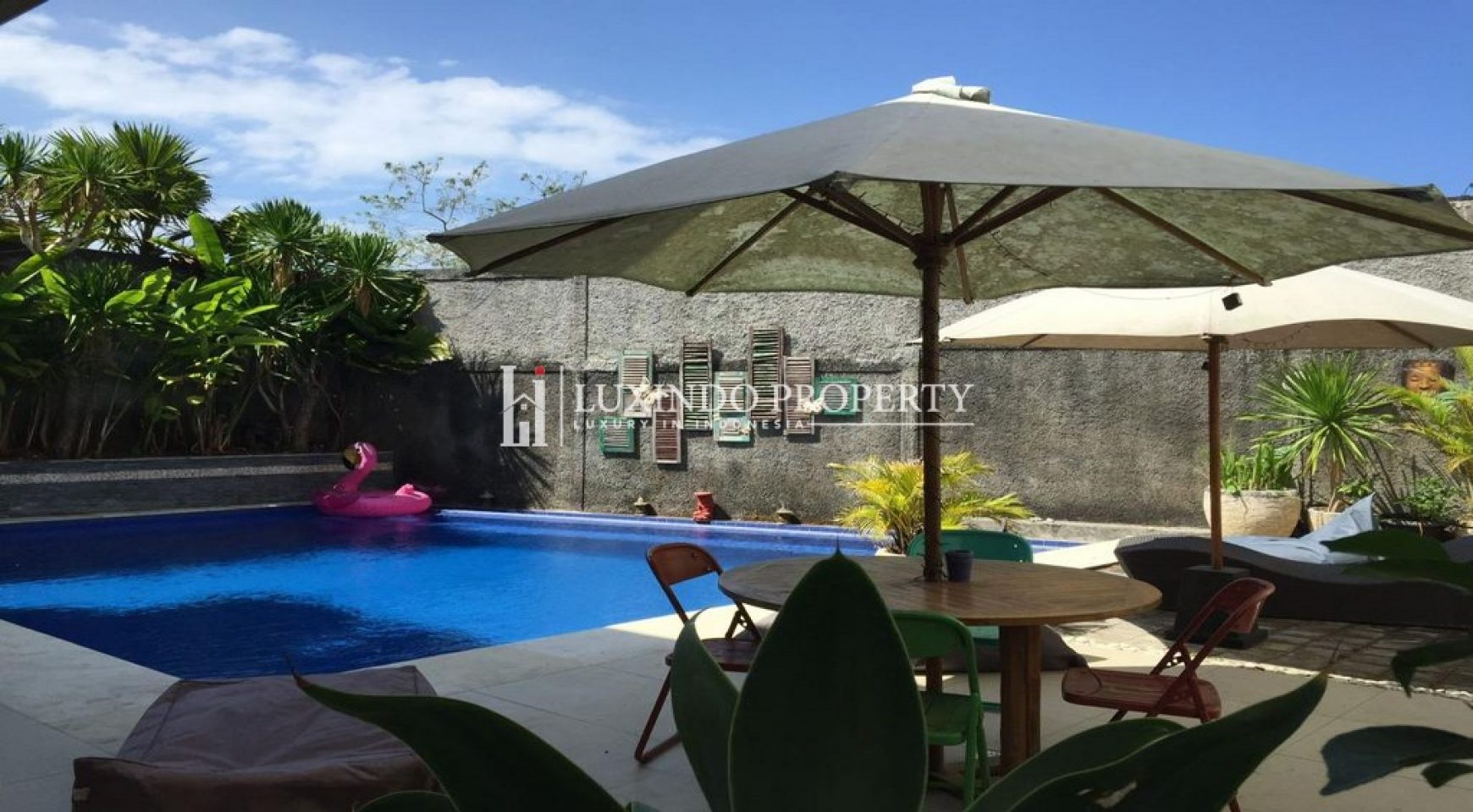 PECATU- MODERN FREEHOLD VILLA FOR SALE IN PRIVATE COMPLEX (FHV241)