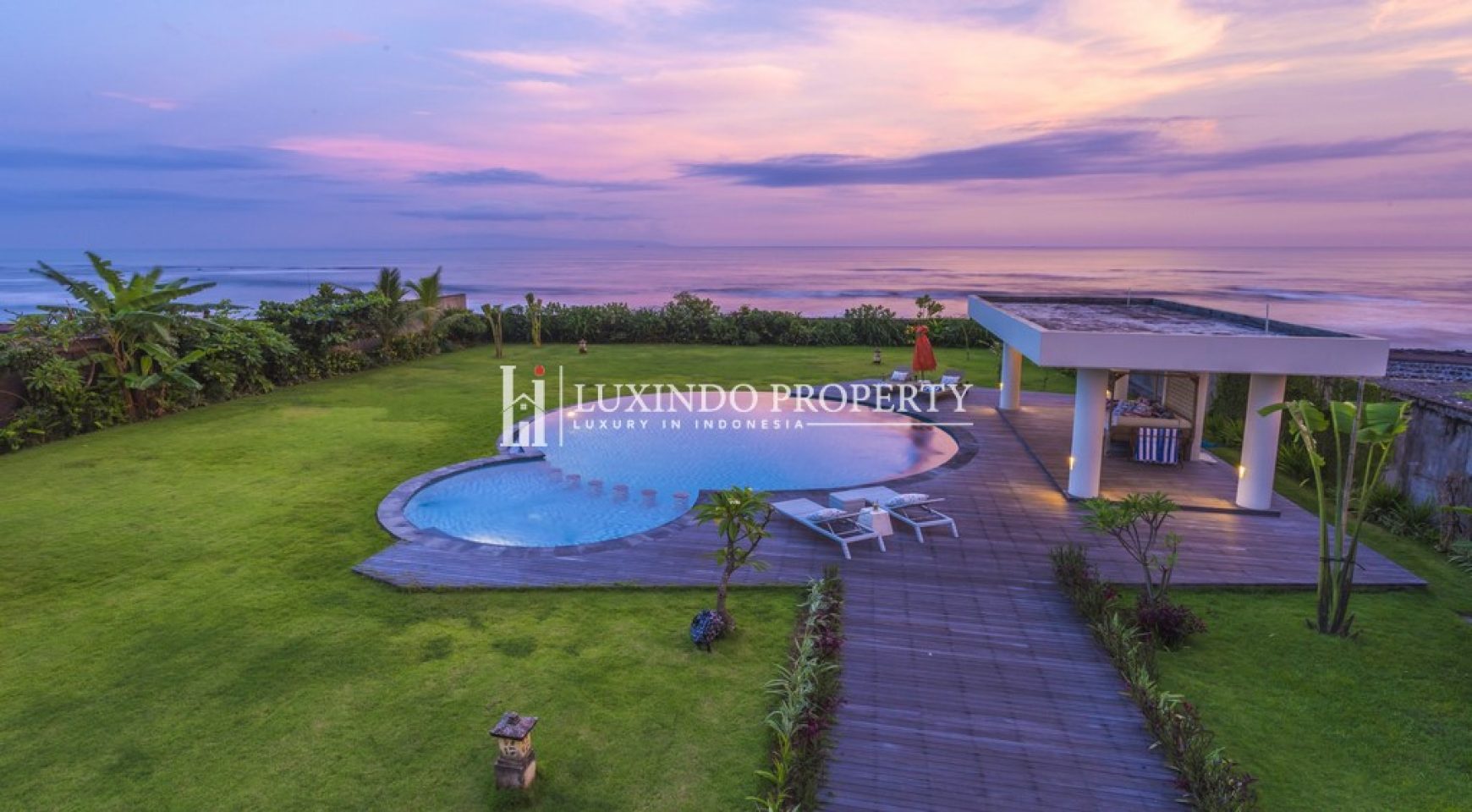 LUXURIOUS 8 ROOM BEACHFRONT VILLA IN KETEWEL (FHV333)