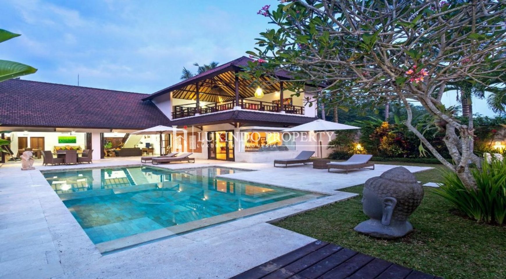 LUXURIOUS DUAL VILLA PROPERTY IN THE HEART OF PEJENG KELOD (FHV349)