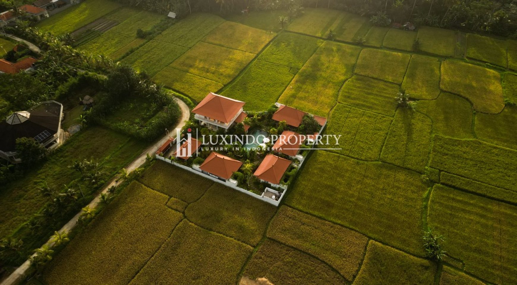 PEJENG – RESORT FOR SALE IN THE MIDDLE OF RICE FIELD (FHV384)