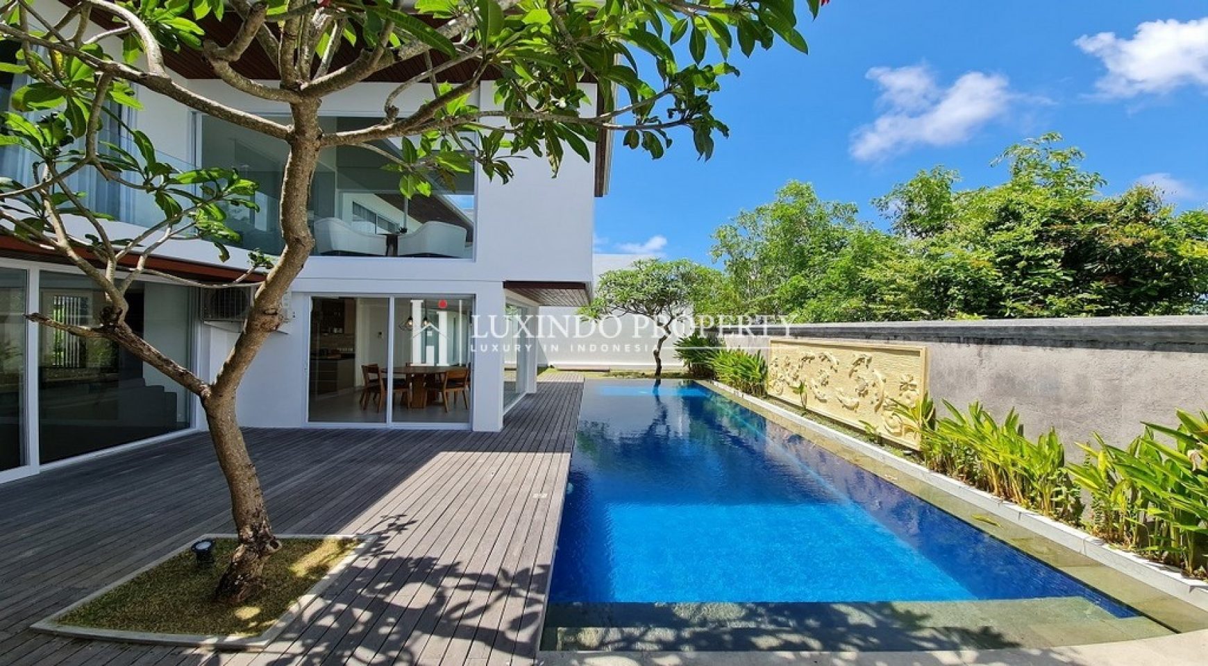 UNGASAN – SIX BEDROOM VILLA FOR FREEHOLD SALE IN A VILLA COMPLEX (FHV296X)