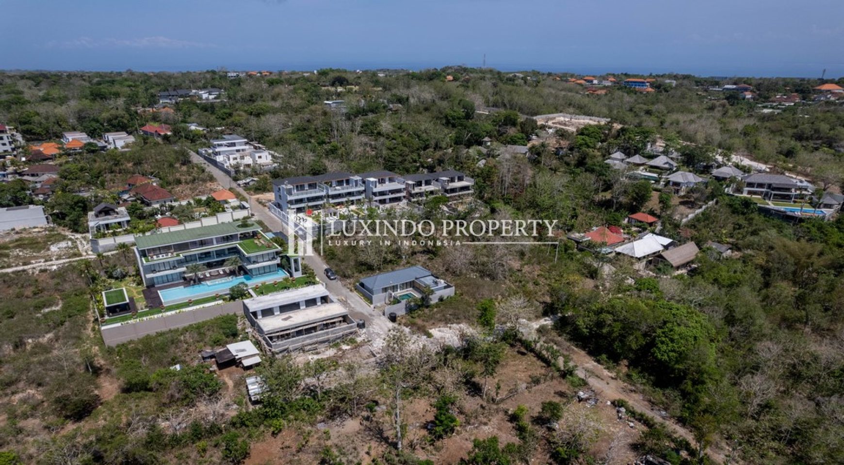 PRIME OCEAN VIEW LAND IN ULUWATU – NEIGHBORING PRESTIGIOUS HOTELS (LHL246)