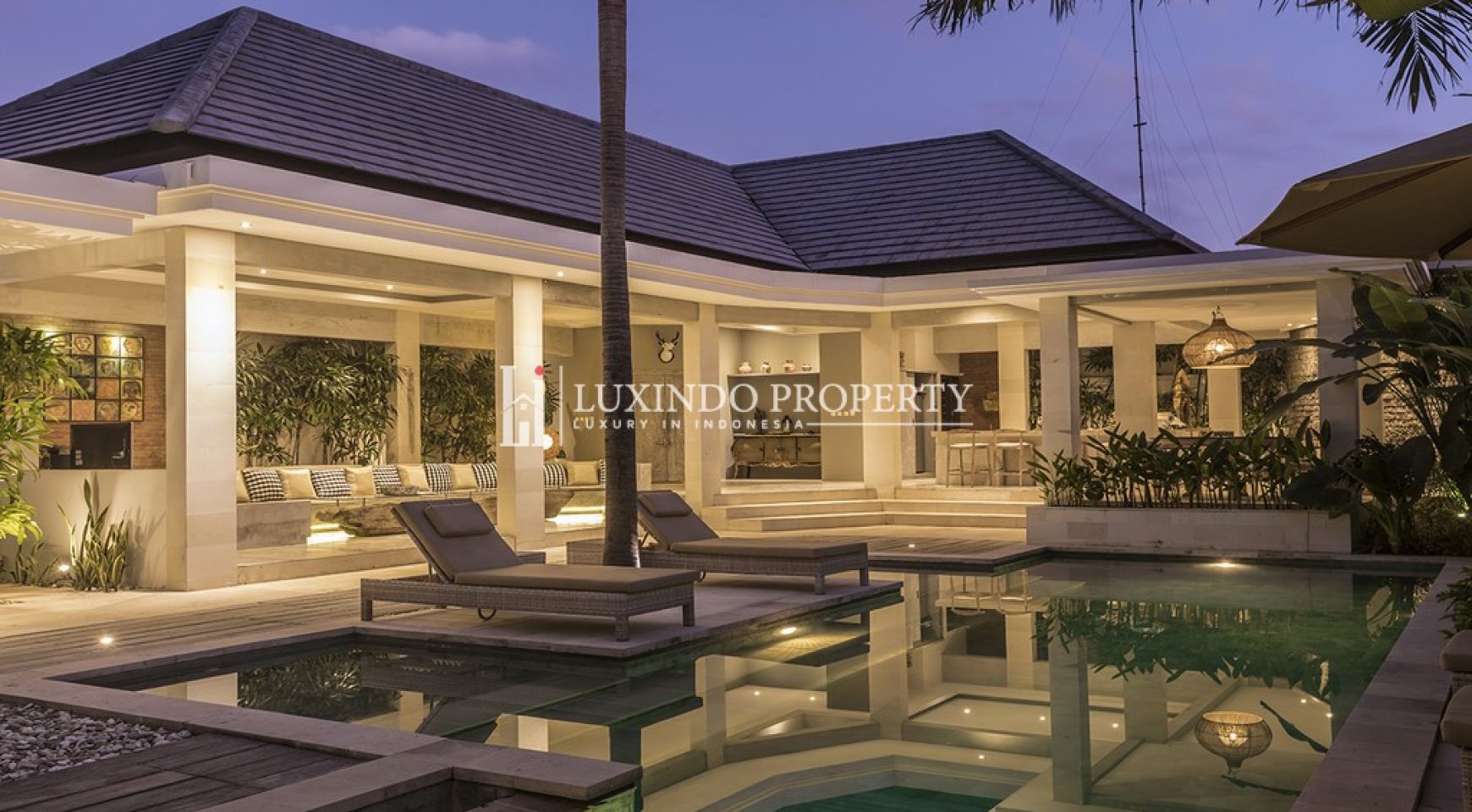 SEMINYAK / LUXURY MEDITERRANEAN 3 BEDROOM ART DECO VILLA (LHV833)