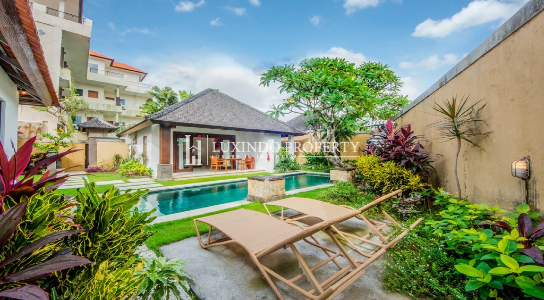 UMALAS – FOUR BEDROOM VILLA FOR LEASEHOLD SALE (LHV382)