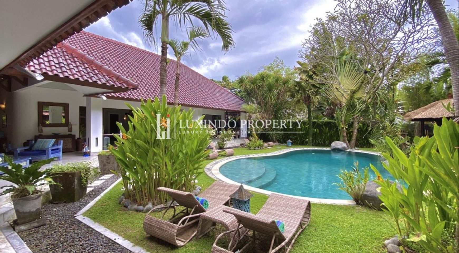 UMALAS – 3 BEDROOMS VILLA FOR LEASEHOLD IN THE HEART OF UMALAS (LHV653)