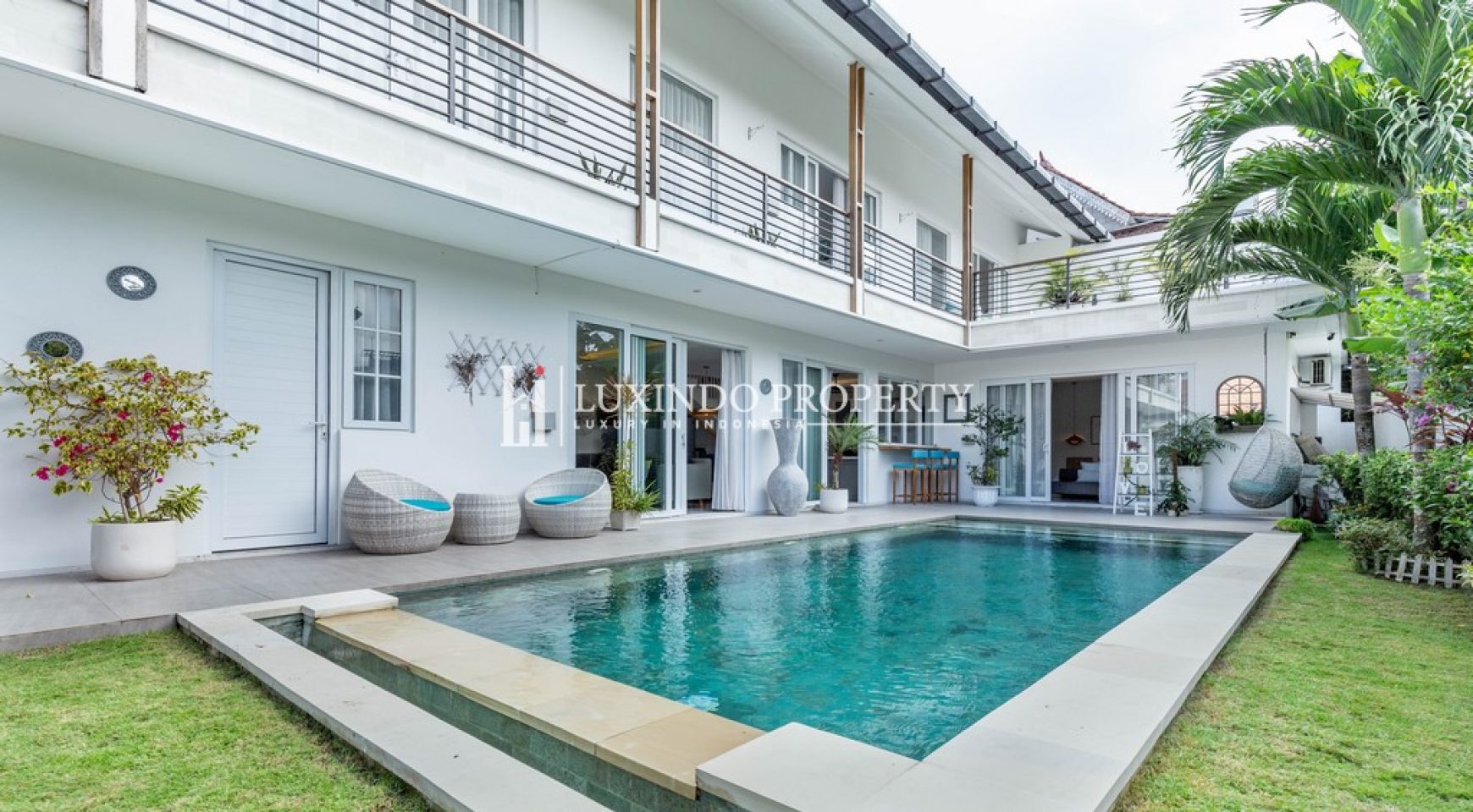 UMALAS – TWO STOREY VILLA FOR YEARLY RENTAL IN BUMBAK (RV395)